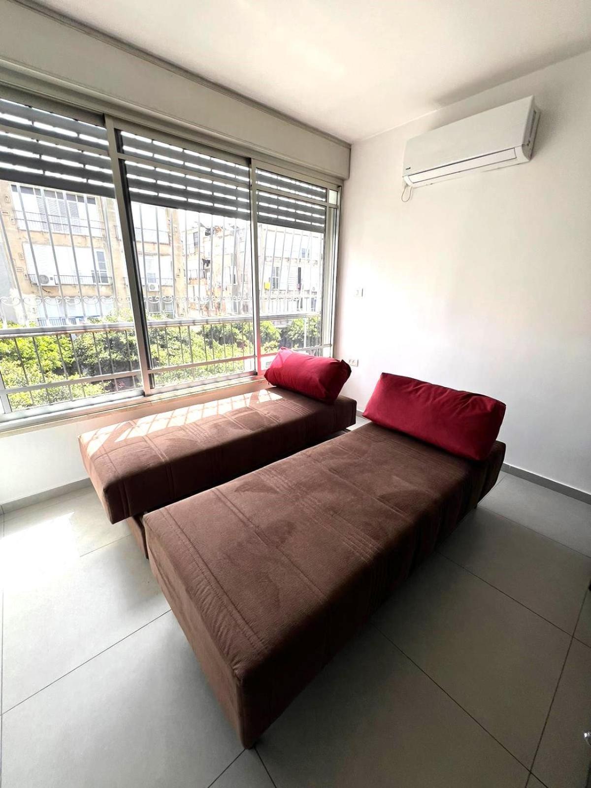Apartments4You Maria Бат-Ям Экстерьер фото