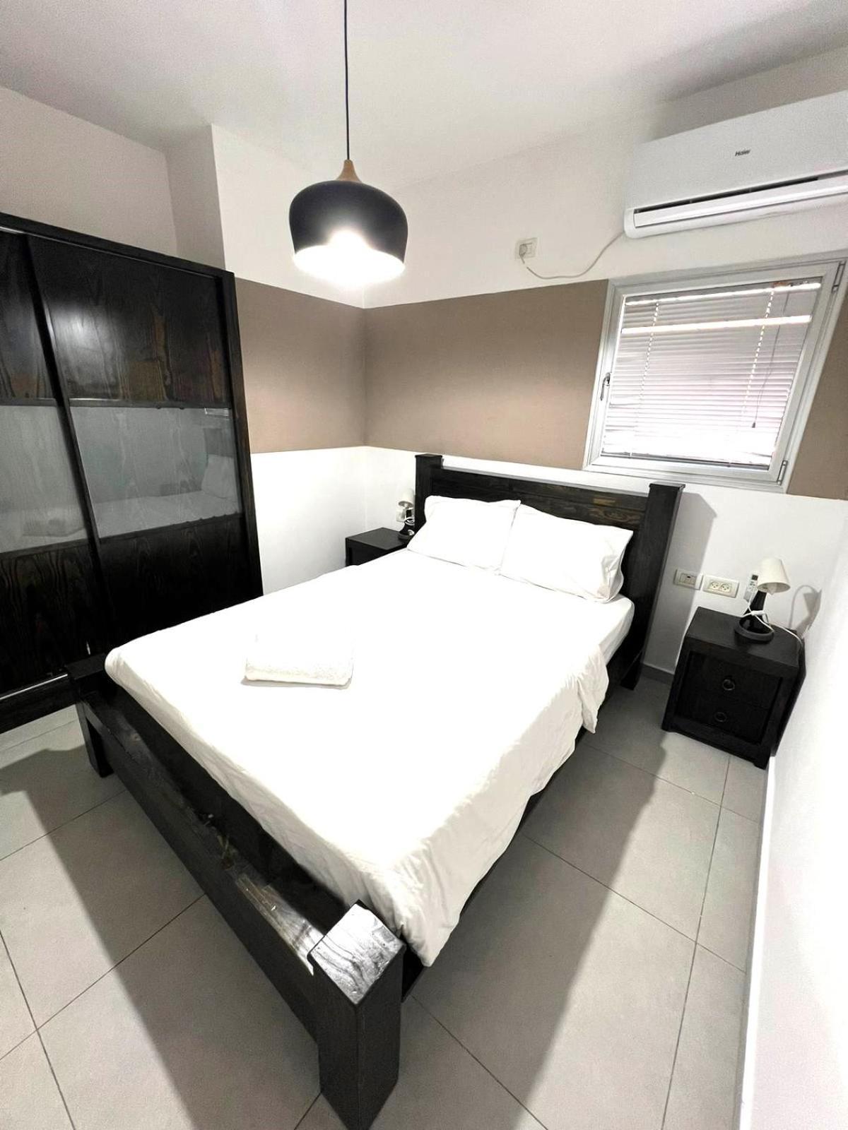 Apartments4You Maria Бат-Ям Экстерьер фото